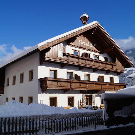 Апартаменты Krandlhof Цель-ам-Циллер Экстерьер фото